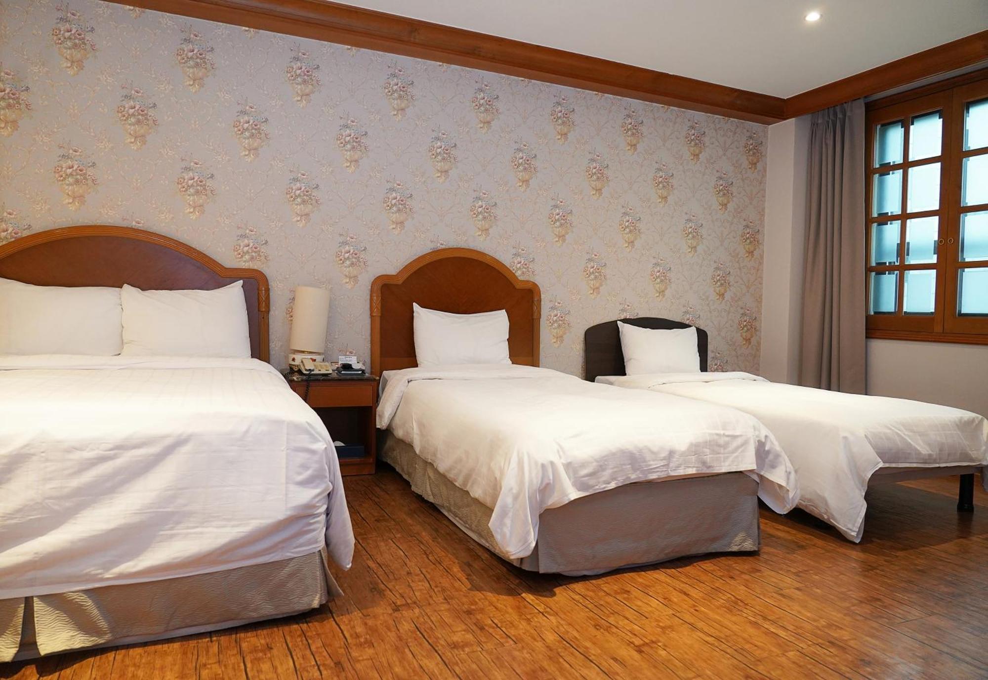 Karak Tourist Hotel Seoul Exterior photo